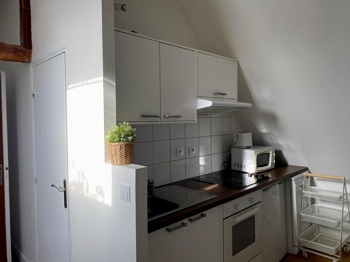 Aparthotel Particulier De Champrond 2*