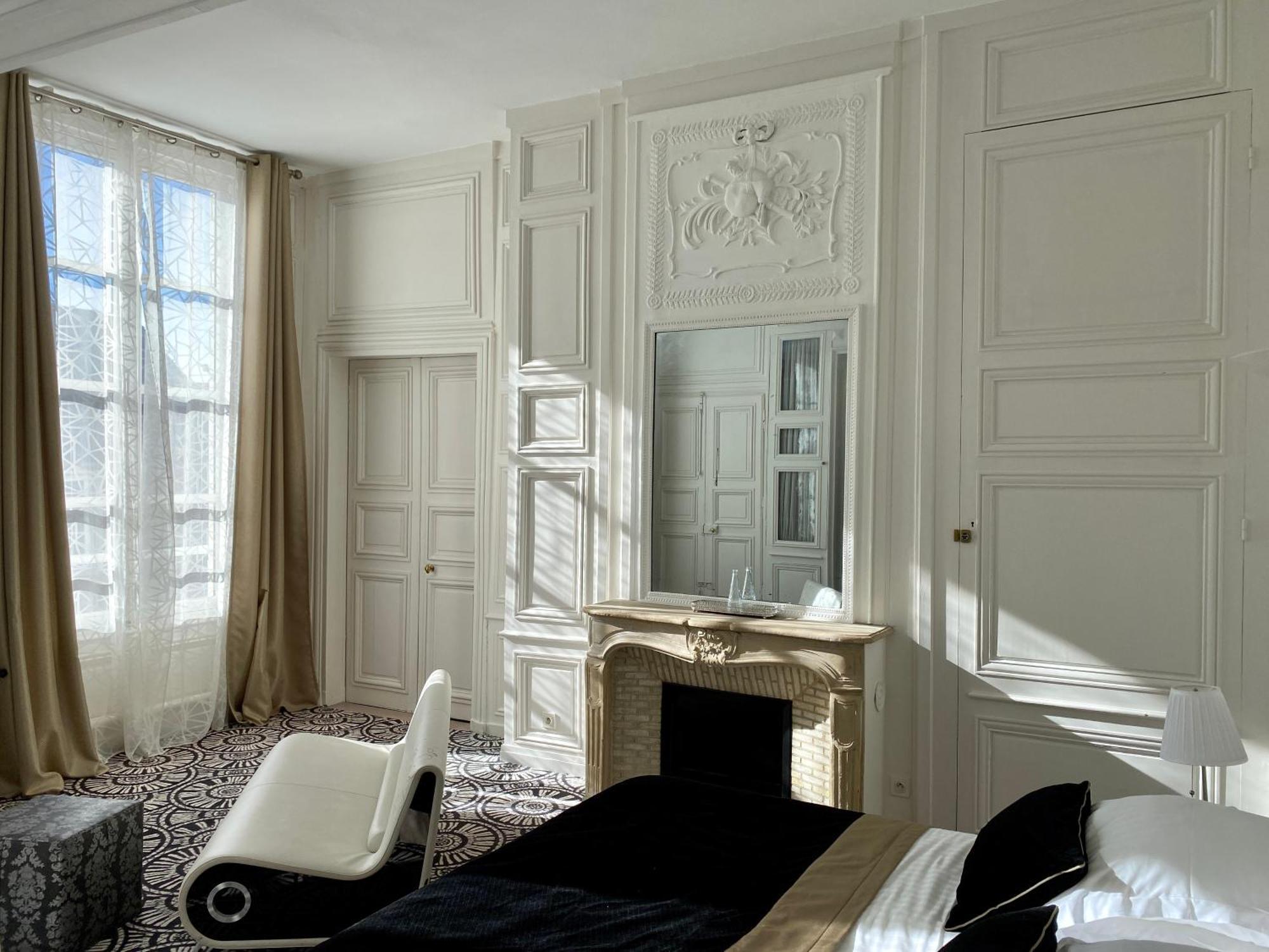 Particulier De Champrond Aparthotel Chartres