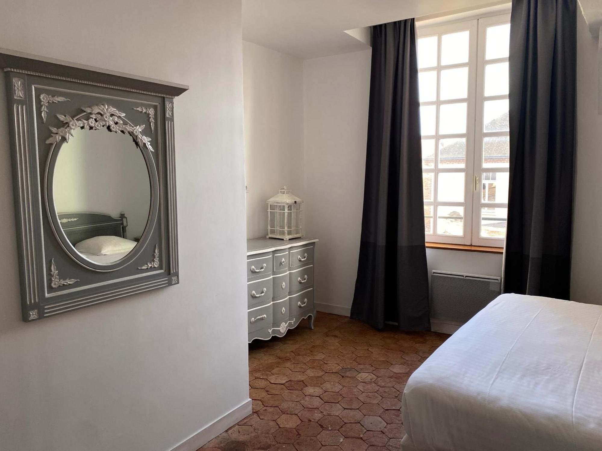 Particulier De Champrond Chartres