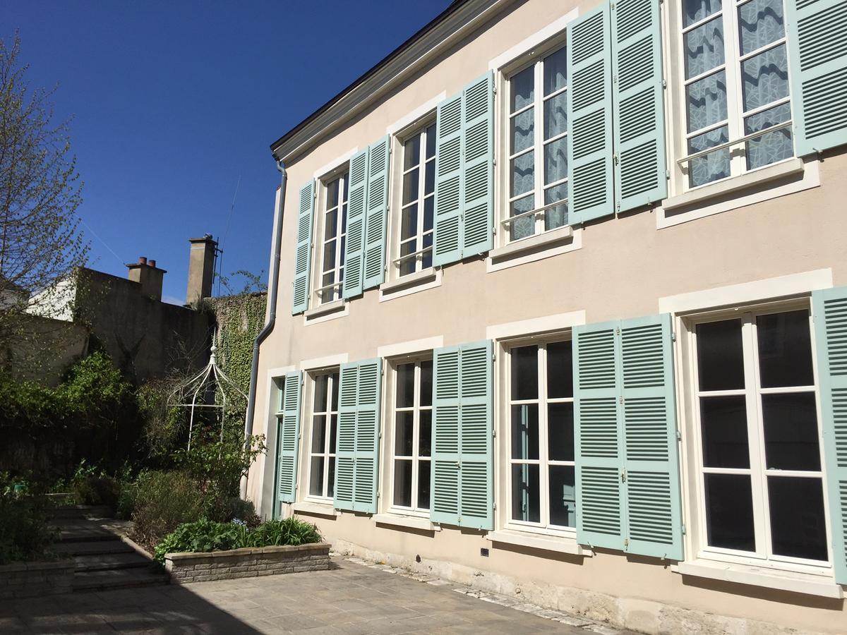 Particulier De Champrond 2* Chartres
