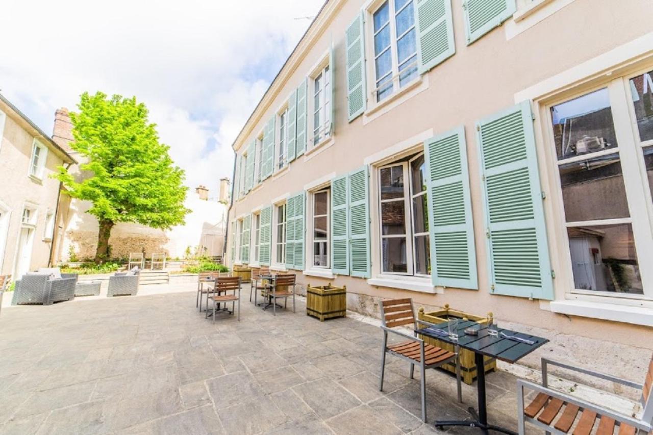 Particulier De Champrond Aparthotel Chartres